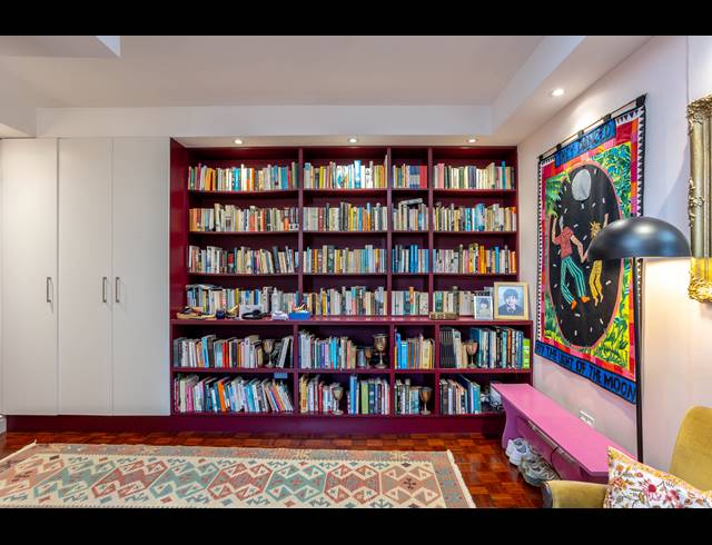 2 BEDROOM APARTMENT FOR SALE IN NEWLANDS